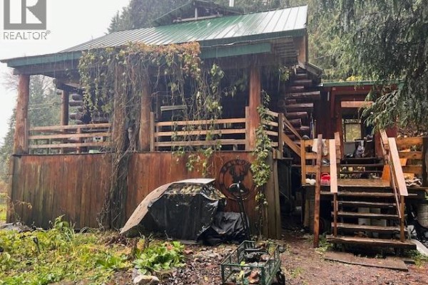 2415 Usk Station Road, Terrace, BC, photo 2