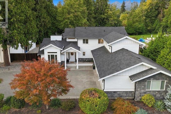 24155 124 Avenue, Maple Ridge, BC V4R1N3 Photo 2