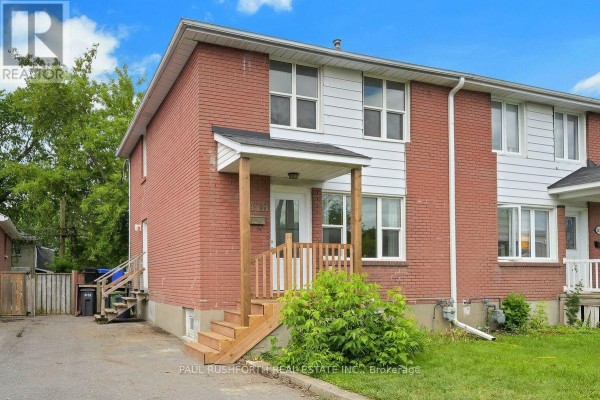 Living room - 2418 Clementine Boulevard, Ottawa, ON K1V8E2 Photo 2