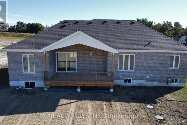 2418 Gwendolyn Court, Cavan Monaghan, ON, photo 2