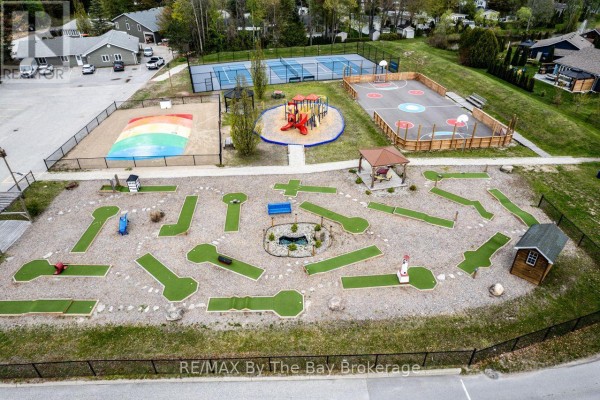 242 - 85 Theme Park Drive, Wasaga Beach, ON L9Z1X7 Photo 4