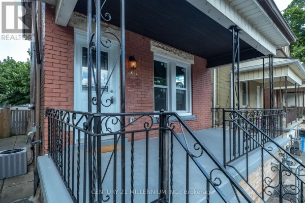 242 Balmoral Avenue N, Hamilton, ON, photo 3