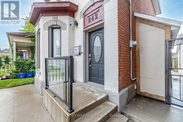 242 East Avenue N, Hamilton, ON L8L5J3 Photo 3
