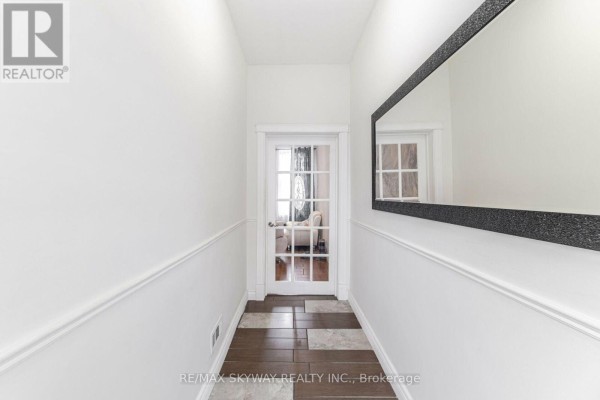 242 East Avenue N, Hamilton, ON L8L5J3 Photo 5