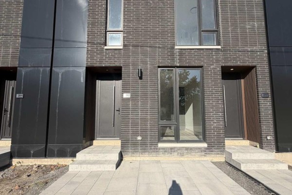 242 Ellis Avenue, St  Catharines