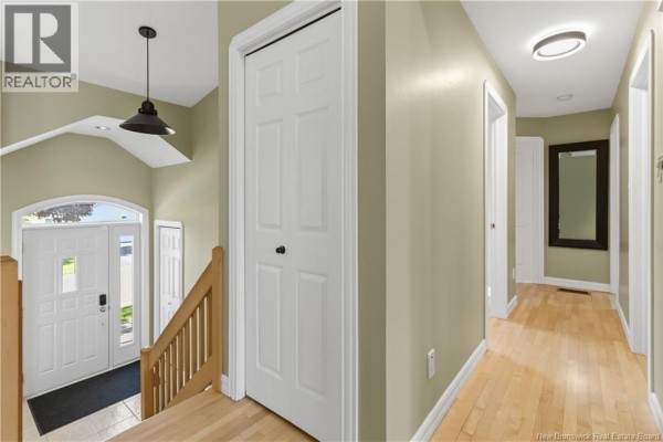 Family room - 242 Herve Street, Dieppe, NB E1A6Y7 Photo 3