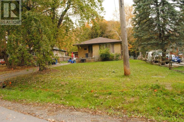 Primary Bedroom - 242 Island Road, Toronto, ON M1C2R2 Photo 3