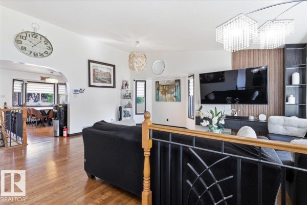 Family room - 242 Northmount Dr, Wetaskiwin, AB T9A3M4 Photo 4