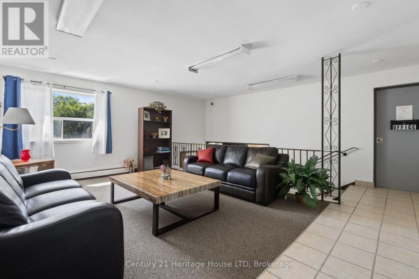 109 - 242 Oakdale Avenue, St  Catharines, ON, photo 2