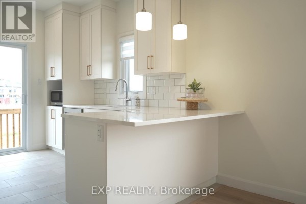 242 Queen Street, North Dundas, ON, photo 2