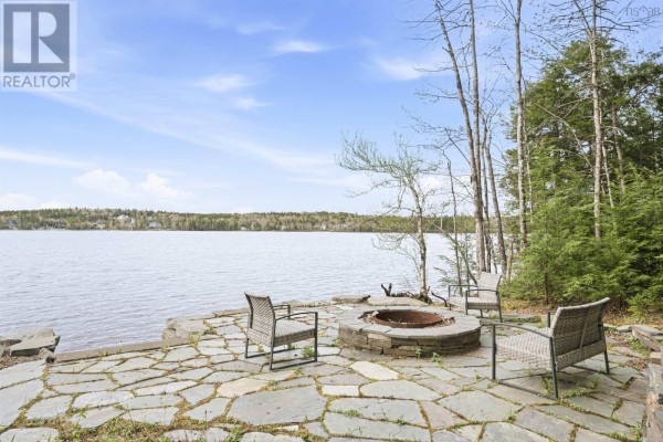 Living room - 242 Sandwick Drive, Hammonds Plains, NS B4B1V9 Photo 2