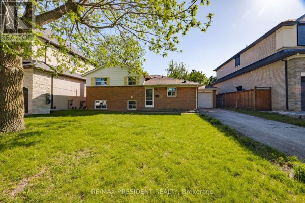 2420 Edenhurst Drive, Mississauga, ON L5A2K9 Photo 4