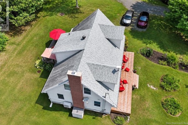 Bath (# pieces 1-6) - 2422 105 Route, Lower Queensbury, NB E6L1G3 Photo 5