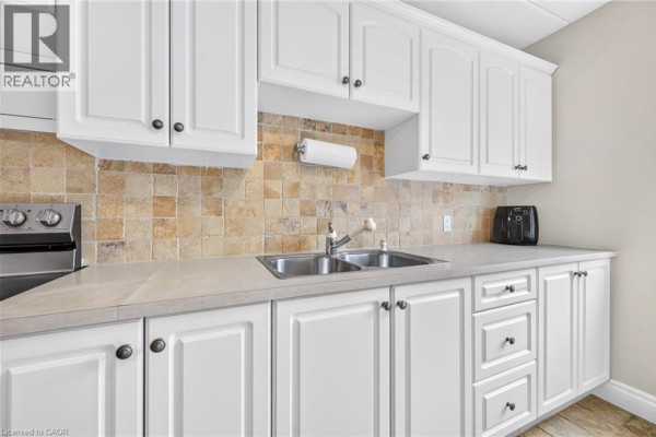 2422 New Street Unit# 9, Burlington, ON, photo 3