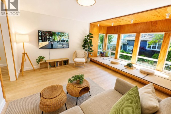2426 W 34th Avenue, Vancouver, BC V6M1G7 Photo 5