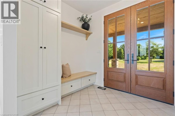 5pc Ensuite bath - 2427 East Quarter Line, Delhi, ON N4B2W4 Photo 4