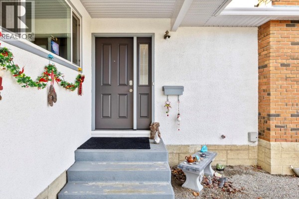 4pc Bathroom - 2429 Gosset Road, West Kelowna, BC V4T1P4 Photo 5