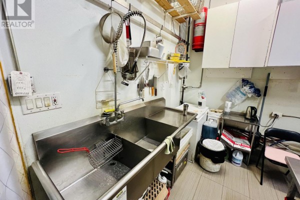 243 - 7181 Yonge Street, Markham, ON L3T0C7 Photo 2