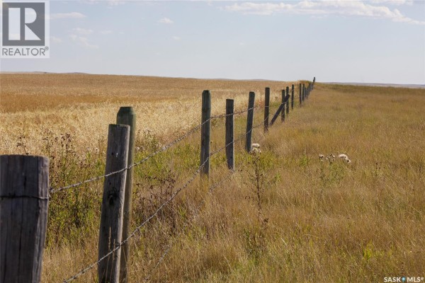 243 Deeded Acres W/ Assignable Crown Lease Rm 101, Terrell Rm No  101, SK S0H0E0 Photo 2