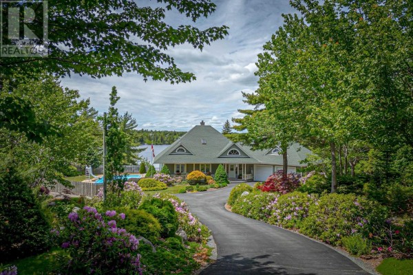 Laundry room - 243 Lakeshore Drive, Hammonds Plains, NS B4B1X1 Photo 3