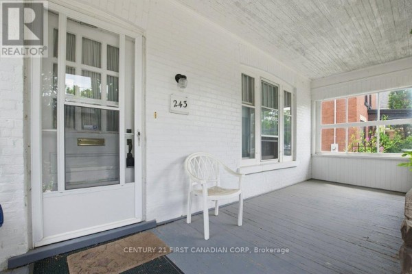 Laundry room - 243 Tecumseh Avenue E, London South, ON N6C1S7 Photo 4