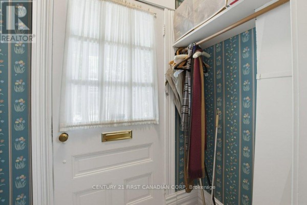Utility room - 243 Tecumseh Avenue E, London South, ON N6C1S7 Photo 5
