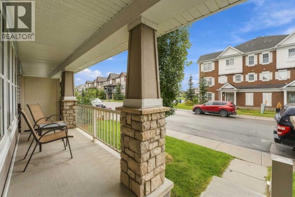 Kitchen - 243 Windford Crescent Sw, Airdrie, AB T4B4G3 Photo 4