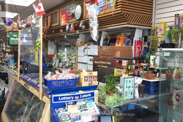 2432 Dufferin Street, Toronto, ON M6E3T1 Photo 4