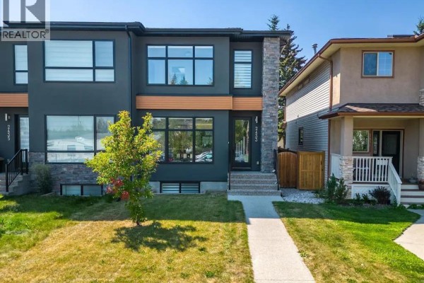2433 30 Street Sw, Calgary
