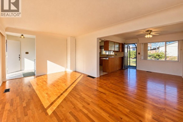 Bedroom - 2433 5th Ave, Port Alberni, BC V9Y2G6 Photo 5