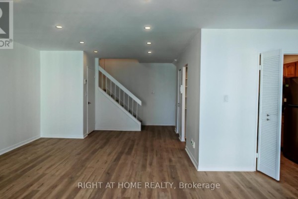 Dining room - 2434 - 33 Harbour Square, Toronto, ON M5J2G2 Photo 2