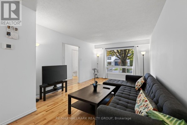 2434 Braeburn Place, Ottawa, ON K1B4M4 Photo 4