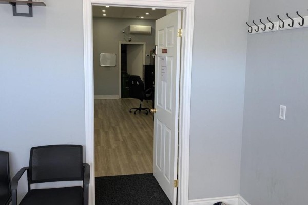 2436 Kingston Road, Toronto, ON M1N1V3 Photo 3