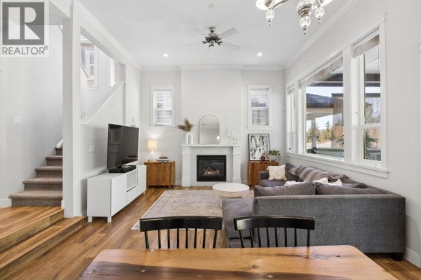 24371 104 Avenue, Maple Ridge