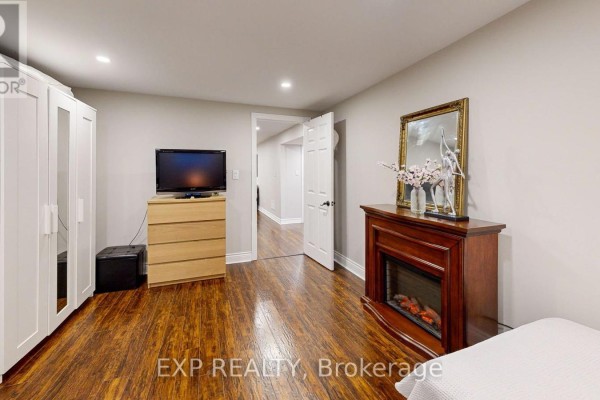 2439 Bridge Road, Oakville, ON, photo 3