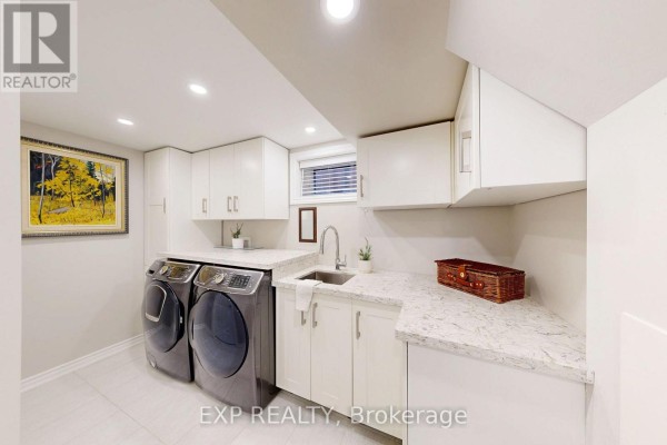 Laundry room - 2439 Bridge Road, Oakville, ON L6L2G9 Photo 5