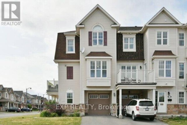 2439 Nutgrove Avenue, Ottawa