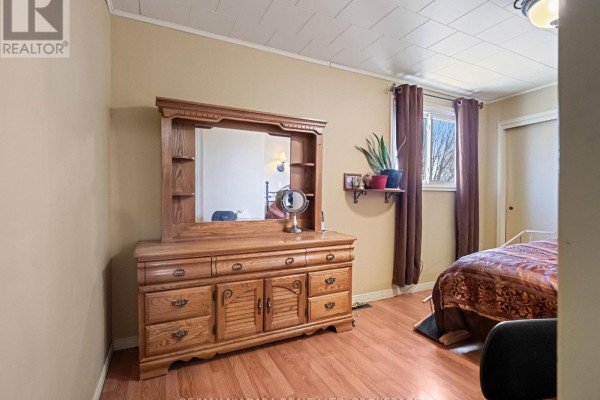 Hallway with banister and mirror - 244 North Street Fort Erie
