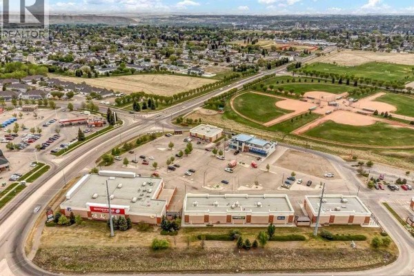 2440 Division Avenue Nw, Medicine Hat, AB T1A0C3 Photo 4