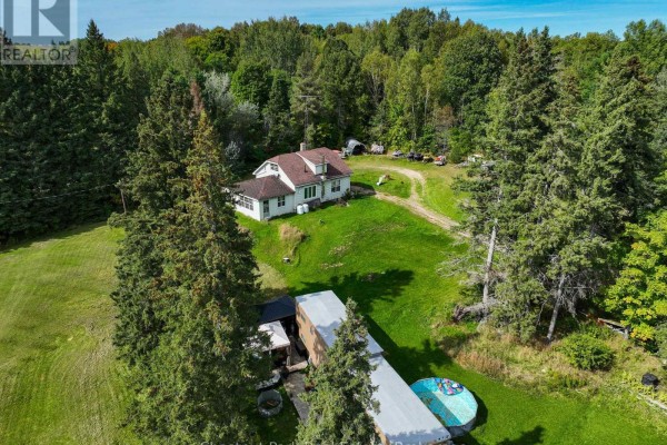 2442 520 Highway, Burk S Falls, ON P0A1C0 Photo 3