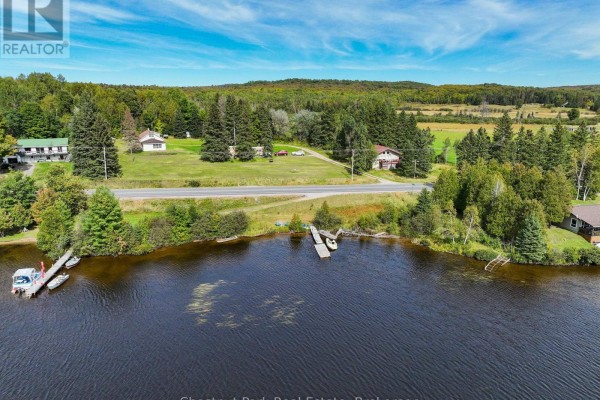 2442 520 Highway, Burk S Falls, ON P0A1C0 Photo 4