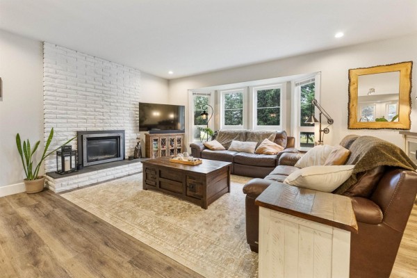 24466 56 Avenue, Langley, BC V2Z1E9 Photo 3