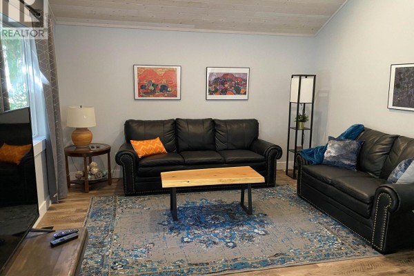 Living room - 2448 First Avenue, Lakelse Lake, BC V8G0G2 Photo 5