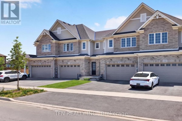 Kitchen - 245 Bur Oak Drive, Thorold, ON L2V0L7 Photo 2