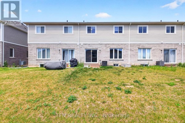 Bedroom 2 - 245 Bur Oak Drive, Thorold, ON L2V0L7 Photo 5