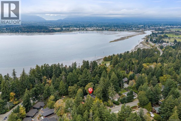 Living room - 245 Glacier View Dr, Comox, BC V9M1G6 Photo 5