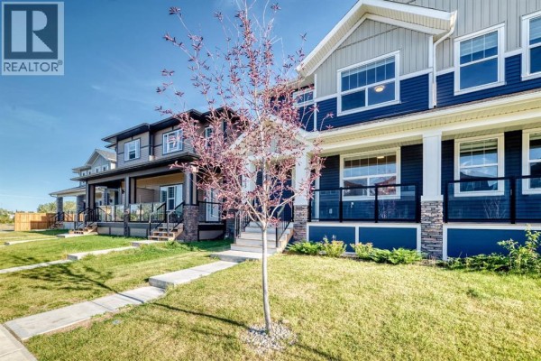 245 Midgrove Mews Sw, Airdrie, AB, photo 2