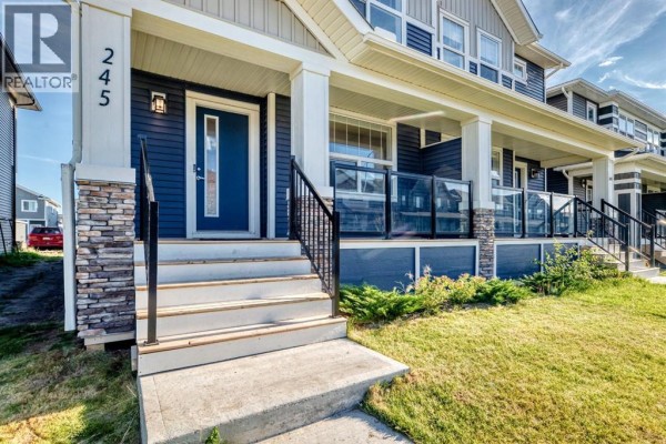 245 Midgrove Mews Sw, Airdrie, AB, photo 3