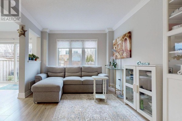 Kitchen - 245 Orr Drive, Bradford West Gwillimbury, ON L3Z0S3 Photo 3