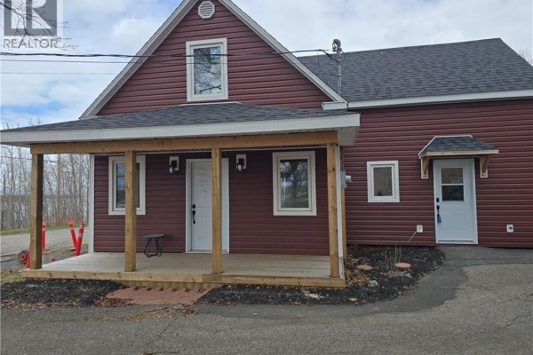 245 Pleasant, Bathurst, NB, photo 2